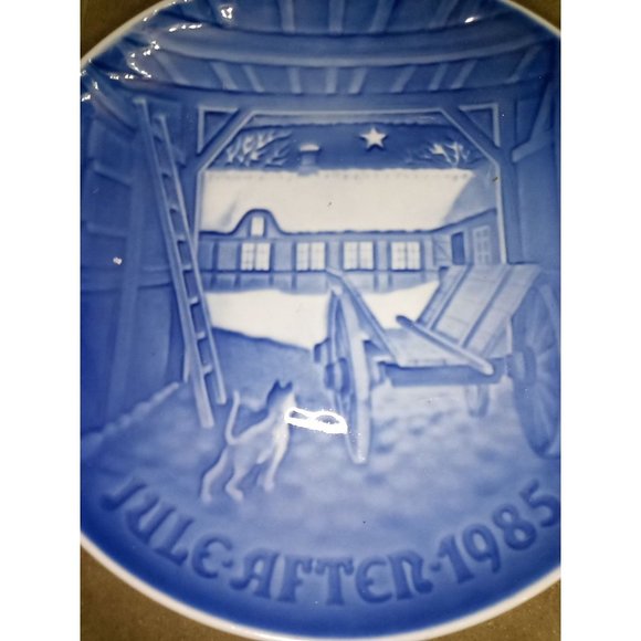 1985 Christmas Plate Jule After Bing & Grondahl Christmas Eve At The Farmhouse - Picture 2 of 3